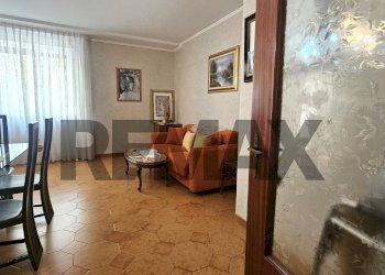 Sala da pranzo - Quadrilocale Via Benvenuto Cellini
 
68, Lucera - foto 16