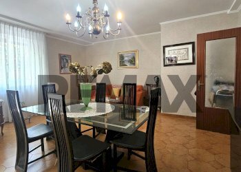 Sala da pranzo - Quadrilocale Via Benvenuto Cellini
 
68, Lucera - foto 18
