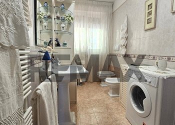 Bagno - Quadrilocale Via Benvenuto Cellini
 
68, Lucera - foto 27