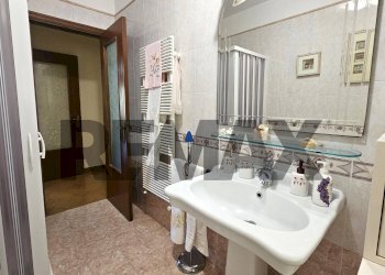 Bagno - Quadrilocale Via Benvenuto Cellini
 
68, Lucera - foto 36