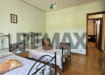 Camera / camera da letto - Quadrilocale Via Benvenuto Cellini
 
68, Lucera - foto 39