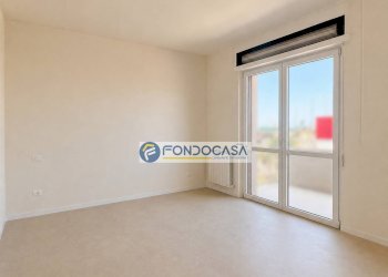 Camera matrimoniale - Three-room apartment Viale da verazzano, Carrara - photo 11