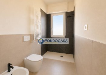 Bagno - Three-room apartment Viale da verazzano, Carrara - photo 17