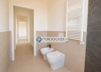 Bagno - Three-room apartment Viale da verazzano, Carrara - photo 18