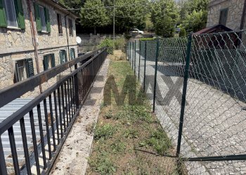 Giardino - Four-room apartment VIA TORINO DI SANGRO
 
snc, Castel del Giudice - photo 51