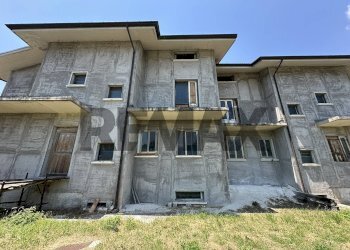 Edificio all\'aperto - Appartamento Via Piazza Sant'Antonio
 
snc, Roccasicura - foto 11