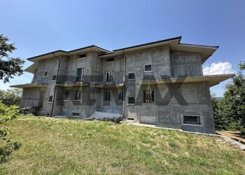 Casa all\'aperto - Appartamento Via Piazza Sant'Antonio
 
snc, Roccasicura - foto 12