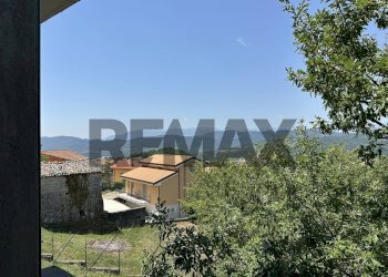 Vista delle montagne - Appartamento Via Piazza Sant'Antonio
 
snc, Roccasicura - foto 47