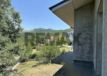 Vista delle montagne - Appartamento Via Piazza Sant'Antonio
 
snc, Roccasicura - foto 49