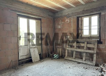 Stanza vuota - Appartamento Via Piazza Sant'Antonio
 
snc, Roccasicura - foto 59