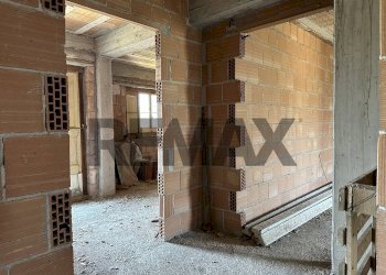 Hall / corridoio - Appartamento Via Piazza Sant'Antonio
 
snc, Roccasicura - foto 62