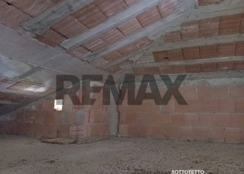 Parcheggio - Appartamento Via Piazza Sant'Antonio
 
snc, Roccasicura - foto 22