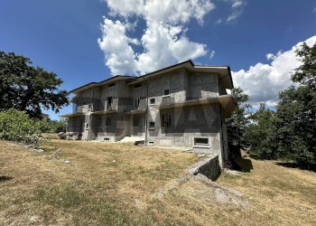 Casa all\'aperto - Appartamento Via Piazza Sant'Antonio
 
snc, Roccasicura - foto 73