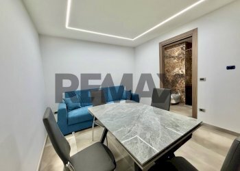 Sala da pranzo - Villa Bifamiliare PIAZZA SPIRITO SANTO
 
27, Marano di Napoli - foto 4
