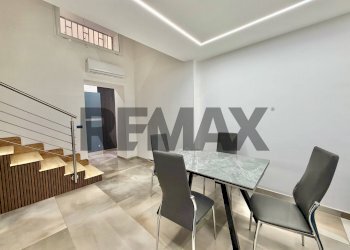Sala da pranzo - Villa Bifamiliare PIAZZA SPIRITO SANTO
 
27, Marano di Napoli - foto 7