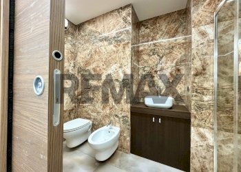 Bagno - Villa Bifamiliare PIAZZA SPIRITO SANTO
 
27, Marano di Napoli - foto 9
