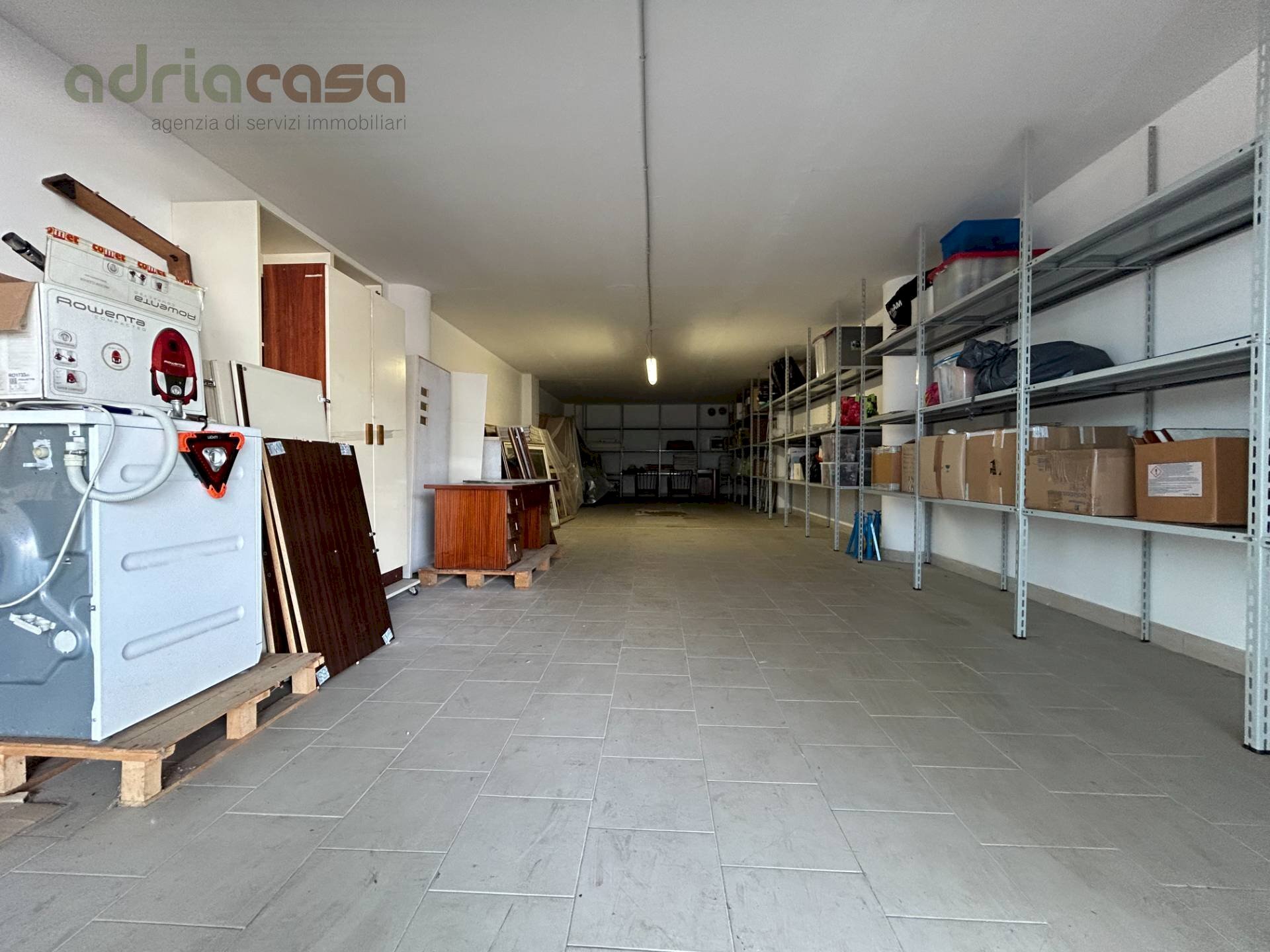 Foto 1 - Box Viale Emilia, Riccione - photo 1
