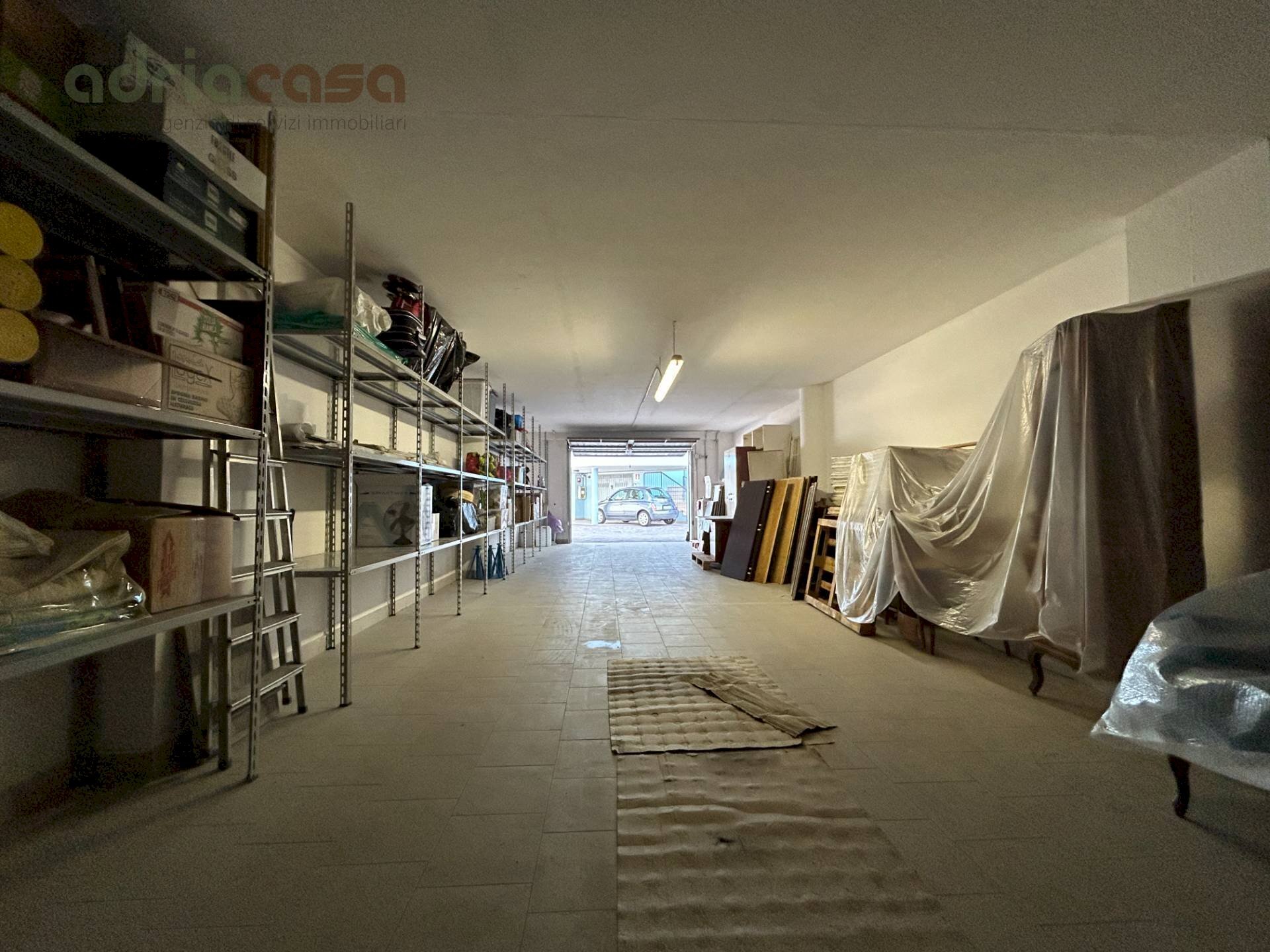 Foto 3 - Box Viale Emilia, Riccione - photo 3