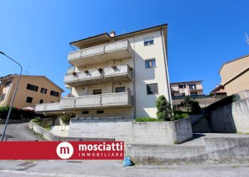 Foto 2 - Appartamento Via Carducci
 
35, Castelraimondo - foto 2