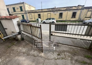 Foto 5 - Box via Dante
 
130, Fucecchio - photo 5
