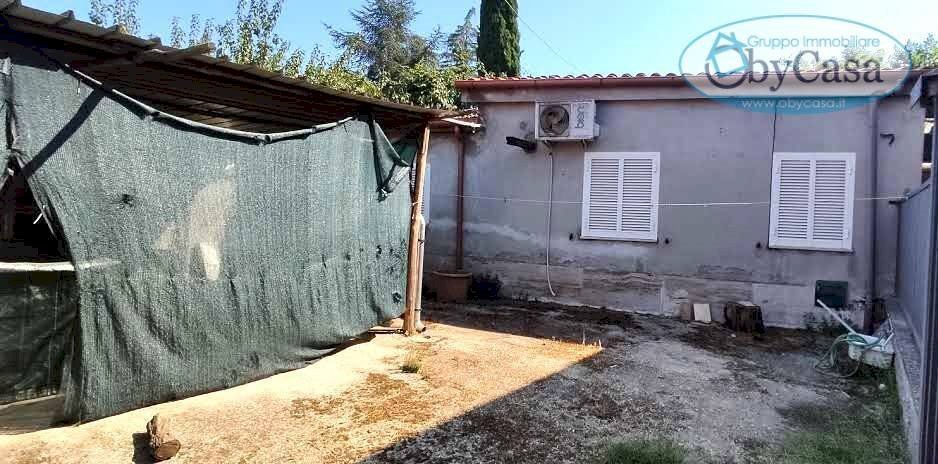 Foto 2 - Casa indipendente Piazza dell'Olmo, Manziana - foto 2