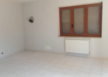 Sala da pranzo - Villa via Bosco Lucarelli, San Giorgio del Sannio - foto 17