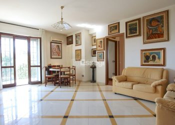 vendesi appartamento con terrazza luccaIMG_4448 - Apartment Via Vecchia Pesciatina Traversa IV 1501, Lucca - photo 1