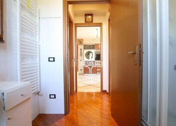 vendesi appartamento con terrazza luccaIMG_4457 - Apartment Via Vecchia Pesciatina Traversa IV 1501, Lucca - photo 14