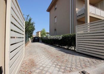 vendesi appartamento piano rialzato giardino lucca - Apartment Via Carlo Massei 129, Lucca - photo 13