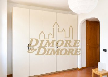 Guardaroba camera da letto - Appartamento Via Privata Gabella 7, Maccagno con Pino e Veddasca - foto 8