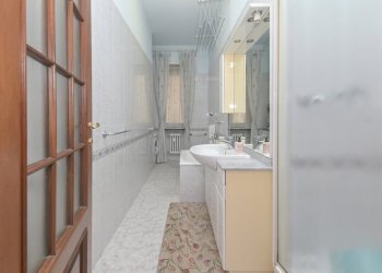 Peschiera 5 - Four-room apartment Corso Peschiera 349, Torino (neighborhood Pozzo Strada) - photo 24