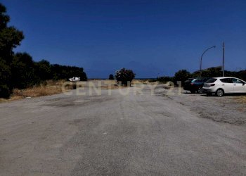 WhatsApp Image 2026-08-09 at 22.03.03 - Box Via Val di Noto 4, Campofelice di Roccella - foto 17
