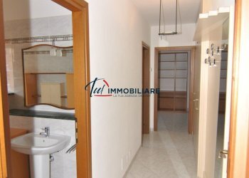 CORRIDOIO ZONA NOTTE - Apartment Via Jean Monnet 4, Livorno - photo 9
