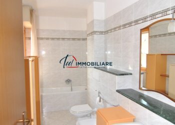 SERVIZIO 1 (VASCA E FINESTRA) - Apartment Via Jean Monnet 4, Livorno - photo 10