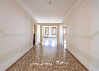 Attic Venezia (neighborhood San Polo) - photo 4