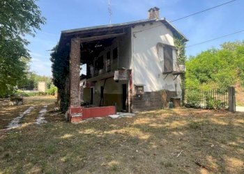 Cascina Via Basse Sant'Anna, Cuneo - foto 1