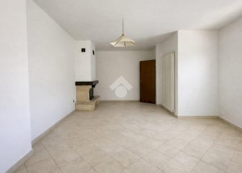 Apartment Viale Lungo Dora, Bussoleno - photo 1