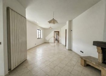 Apartment Viale Lungo Dora, Bussoleno - photo 2