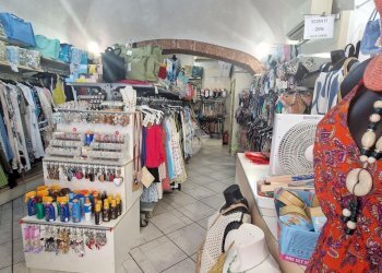 Shop Piazza Rocca, Loano - photo 3
