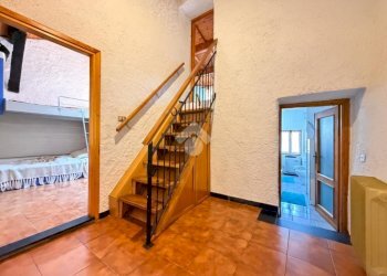 Three-room apartment Via Archi, Imperia - photo 19