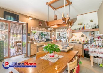 CUCINA ABITABILE - Casa indipendente Via Ivery 4, 4, Pont-Saint-Martin - foto 13