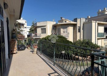 Four-room apartment Via roseto, Bordighera - photo 1
