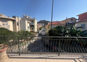 Four-room apartment Via roseto, Bordighera - photo 24