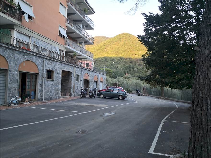 Posto Auto Genova (zona San Desiderio) - foto 3