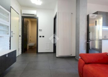 Two-room apartment Via G. Marconi, Cadelbosco di Sopra - photo 5