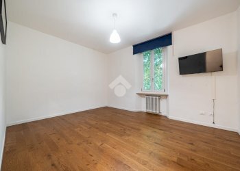 Three-room apartment Viale dei Mille, Parma (neighborhood Pablo) - photo 12