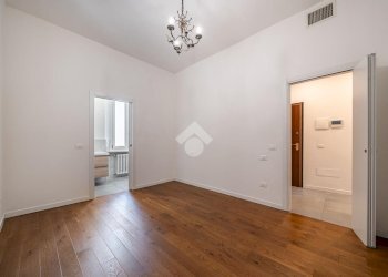 Three-room apartment Viale dei Mille, Parma (neighborhood Pablo) - photo 16