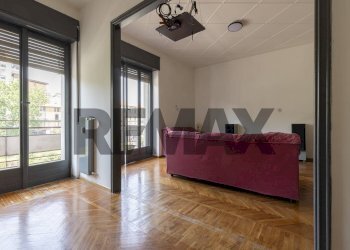 Soggiorno - Appartamento VIA NINO BIXIO
55, Varese - foto 4