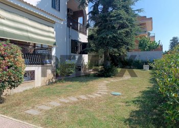 Giardino - Villa viadel biancospino
 
116, Anzio - foto 4