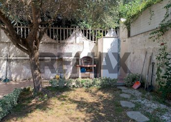 Giardino - Villa viadel biancospino
 
116, Anzio - foto 11